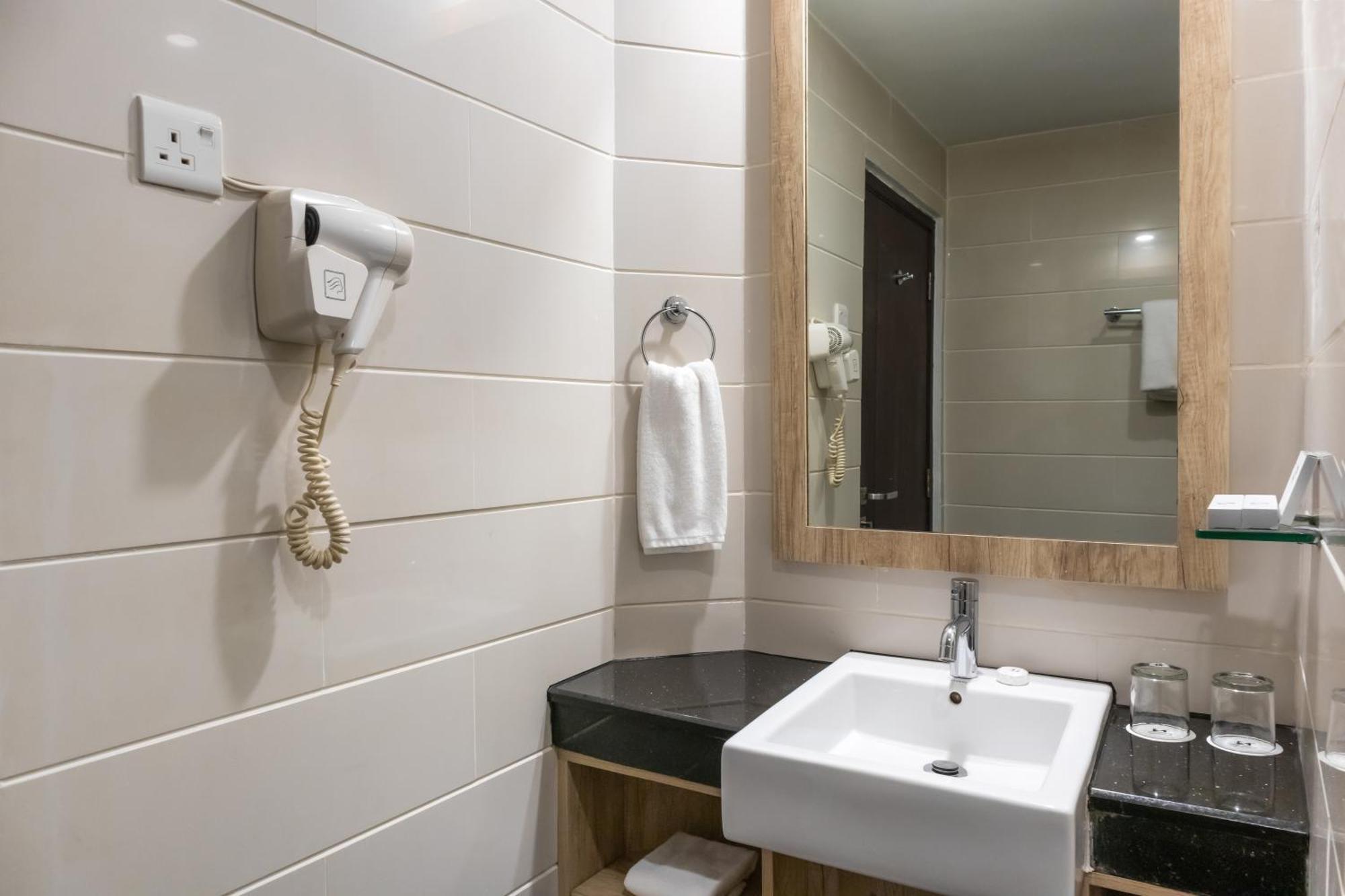 Swiss-Belinn Baloi Batam Ναγκόγια Εξωτερικό φωτογραφία